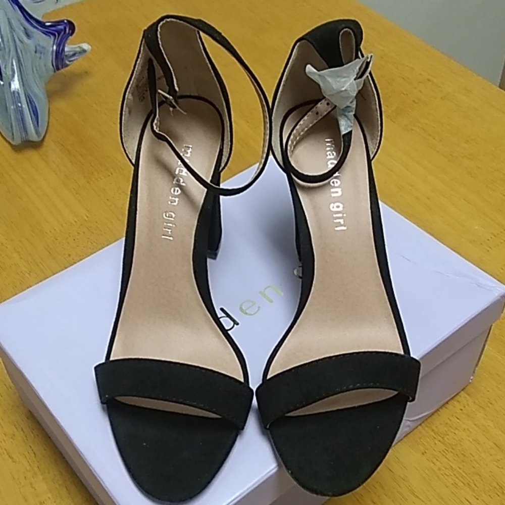 Madden Girl size 8